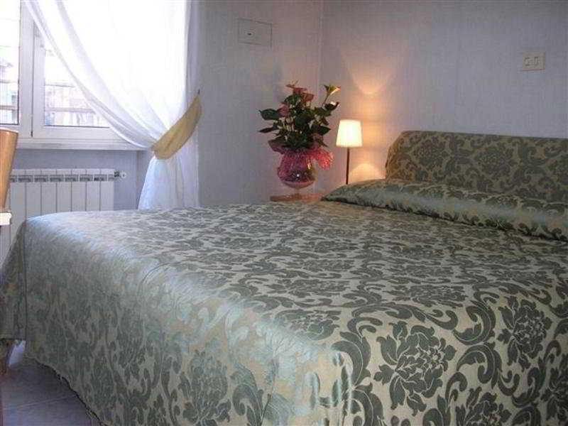 רומא Hotel Margaret מראה חיצוני תמונה