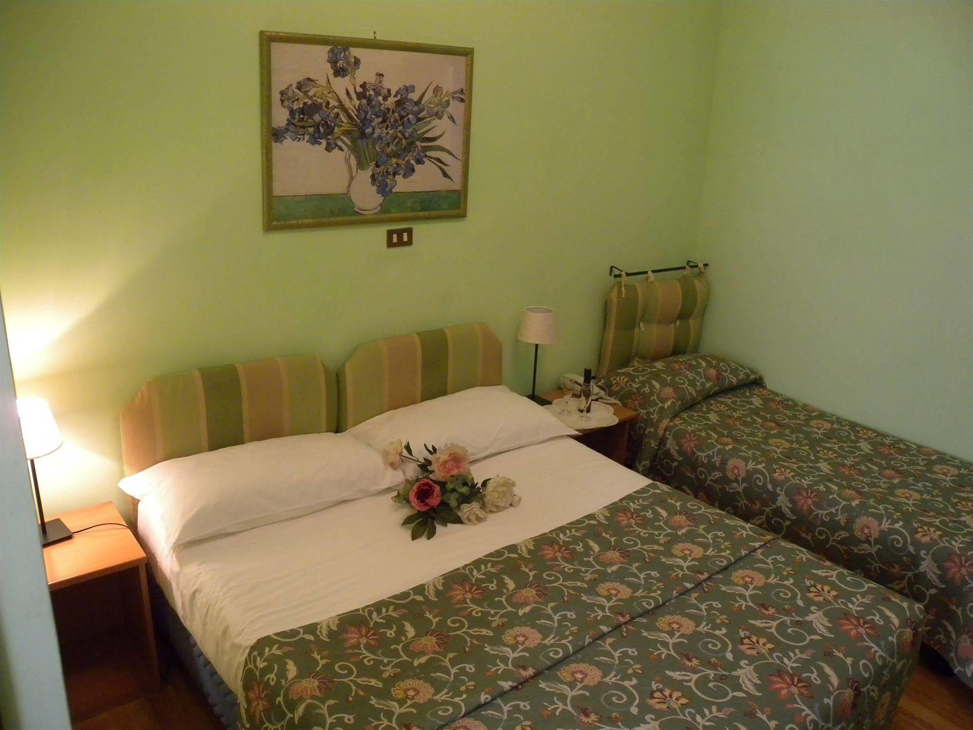 רומא Hotel Margaret מראה חיצוני תמונה