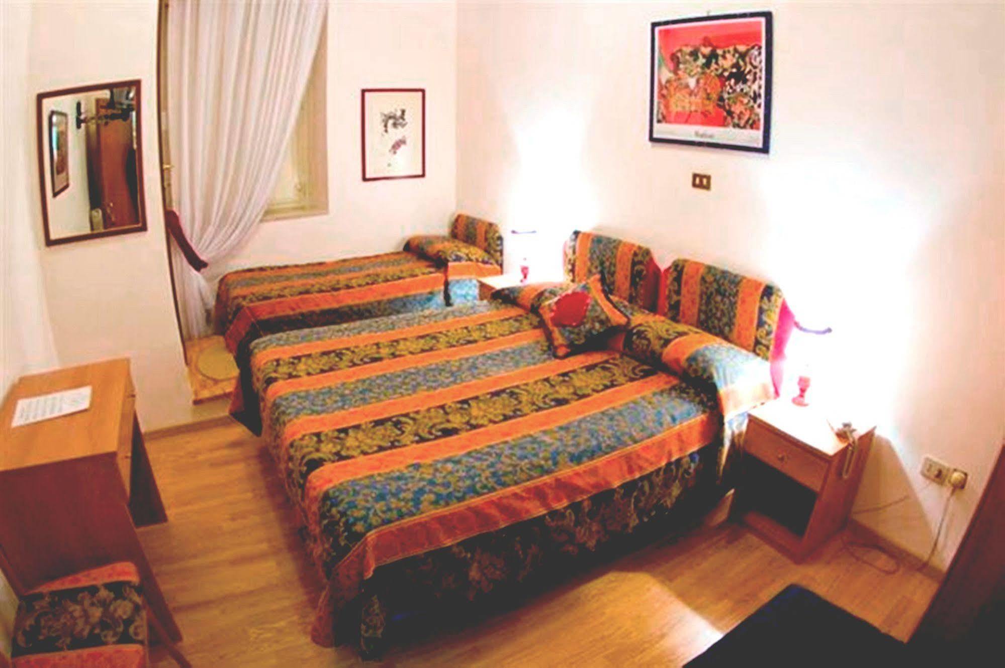 רומא Hotel Margaret מראה חיצוני תמונה